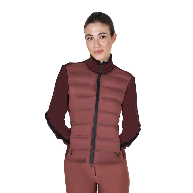 Daunenjacke mit getaptem Reißverschluss und verdeckten Taschen