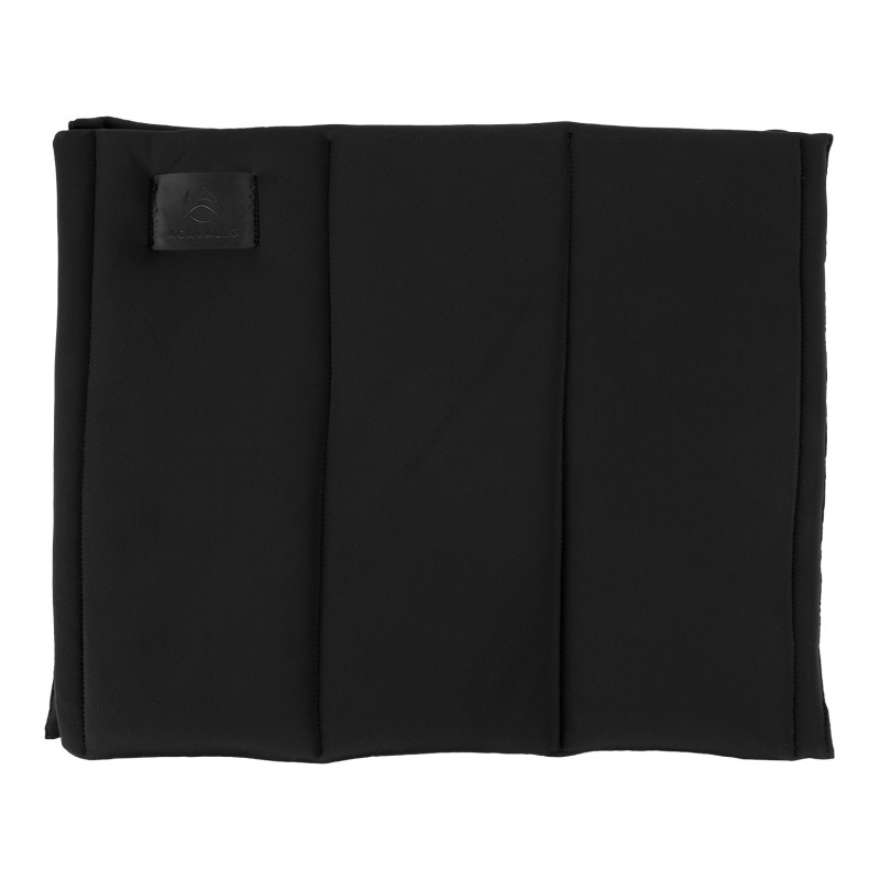 BLACK / BLACK
